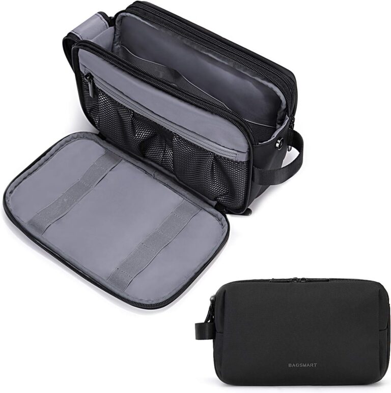 BAGSMART Toiletry Bag for Men, Medium Black product image